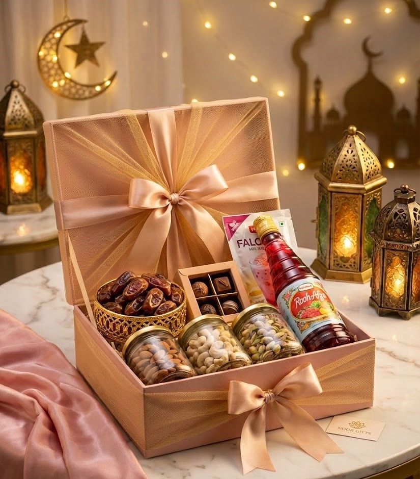 Festive Gourmet Gift Hamper - Dates, Nuts & Refreshments