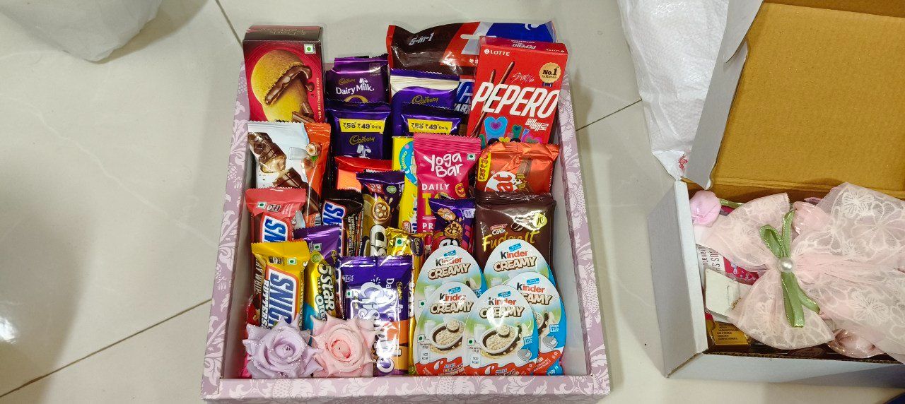 Deluxe Chocolate & Snack Gift Tray
