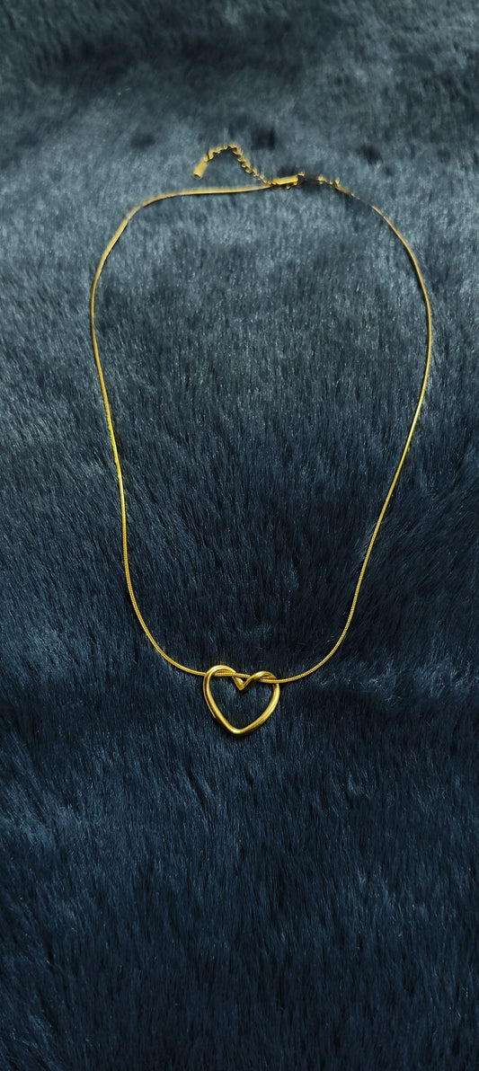Minimalist Gold Heart Outline Necklace